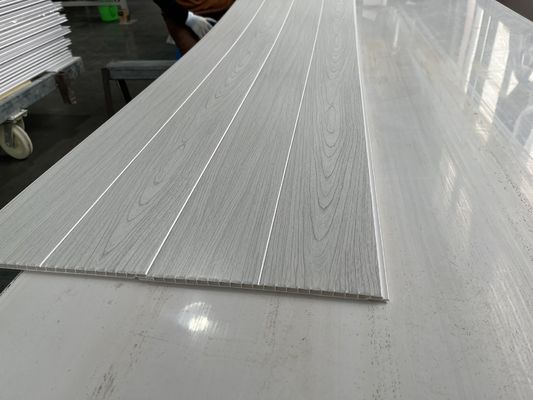 سقف PVC مقاوم به لکه نصب آسان و سطح صاف